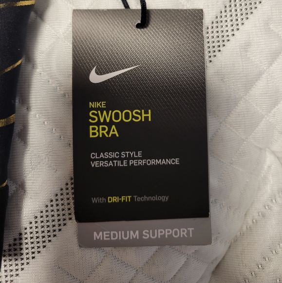 Nike Sport Bra - Picture 6 of 9